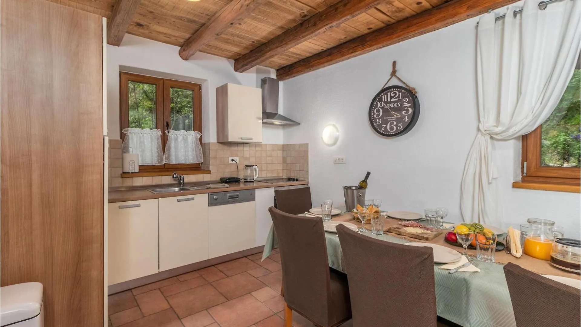 Lovely Home In Dolinci With Outdoor Swimming Pool Grizane-Belgrad Holiday home